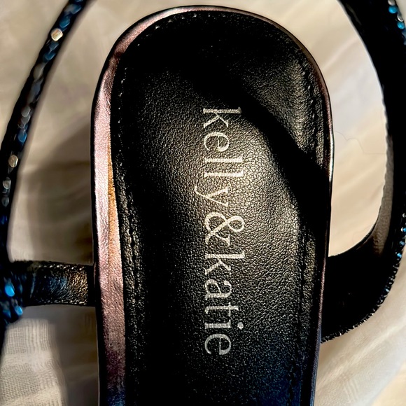 ✨Kelly & Katie Sparkling Princess Heels✨ - Picture 5 of 10